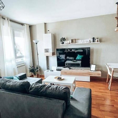Apartamento Cemba Ponferrada Ngoại thất bức ảnh