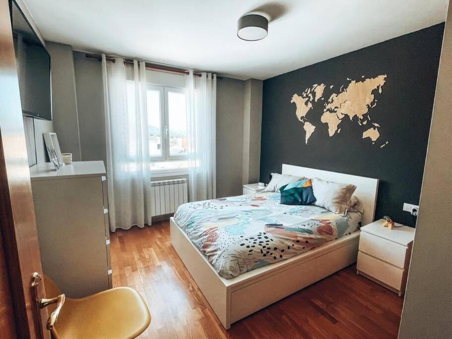 Apartamento Cemba Ponferrada Ngoại thất bức ảnh
