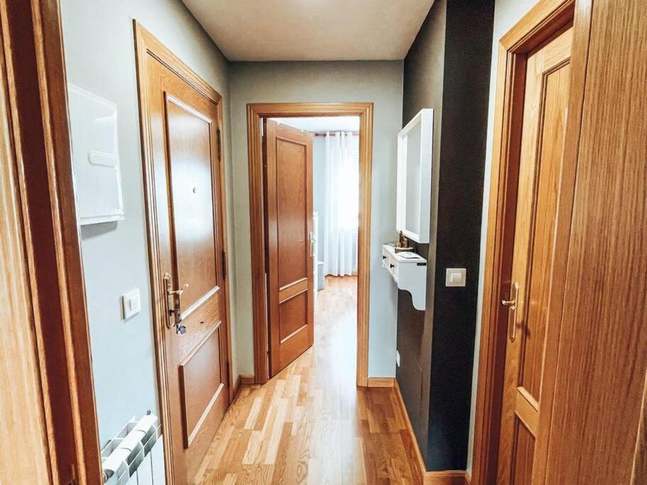 Apartamento Cemba Ponferrada Ngoại thất bức ảnh