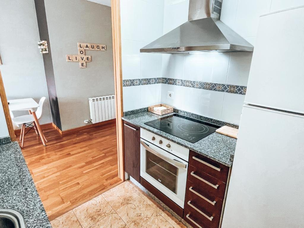 Apartamento Cemba Ponferrada Ngoại thất bức ảnh